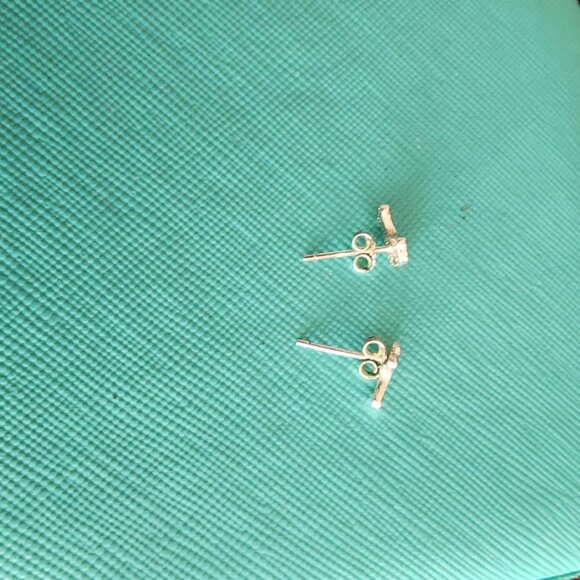 Multicolor Super Adorable Tiny Animal Giraffe Stud Earrings - Picture 6 of 6